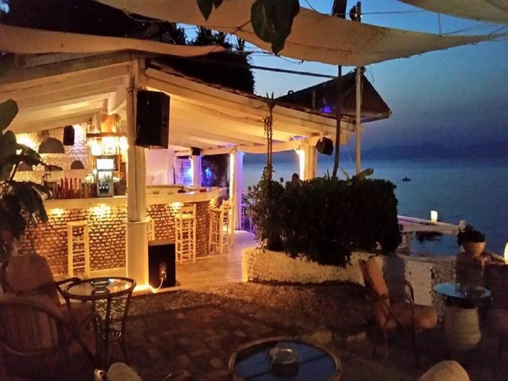 Taradella Hotel Alissos Exterior photo
